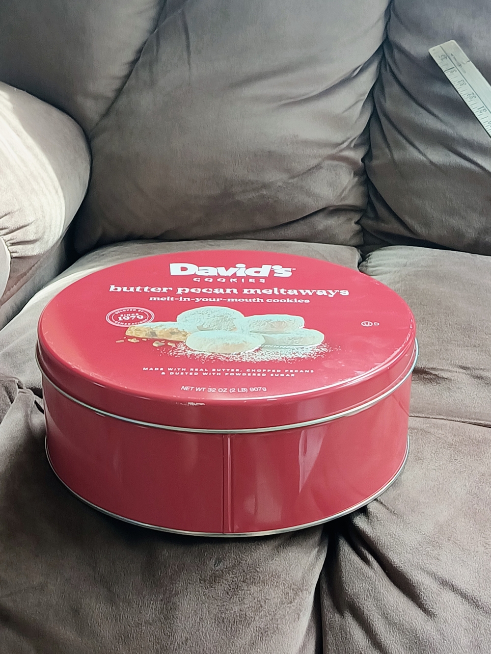 Red Round Metal Cookie Tin - Butter Pecan Meltaways